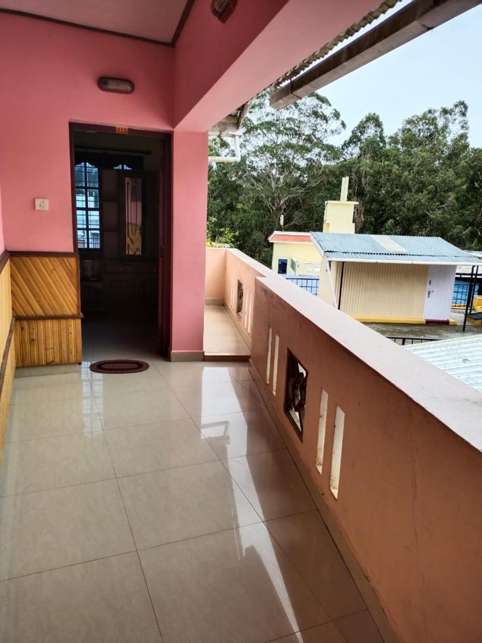 Madhu,Padyappa Residency Kodaikanal Exterior photo